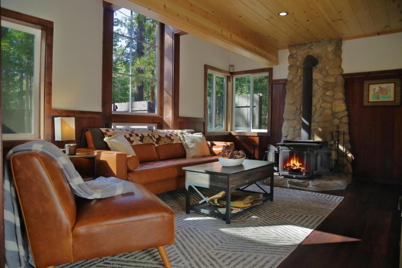 Hobbit House - Charming In Town * Idyllwild