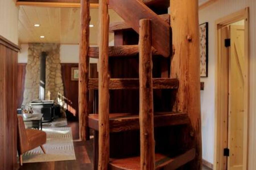 Hobbit House - Charming In Town Idyllwild